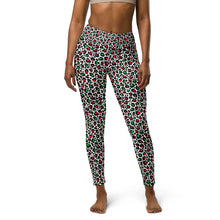 Load image into Gallery viewer, Christmas Leopard Yoga Leggings
