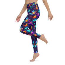 Load image into Gallery viewer, Ghost Swirl Yoga Leggings
