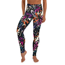 Load image into Gallery viewer, Jungle Flower Yoga Leggings
