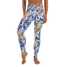 Load image into Gallery viewer, Toucan Floral Yoga Leggings
