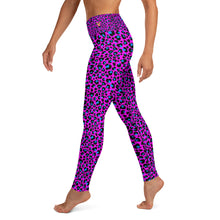 Load image into Gallery viewer, Fuchsia Leopard Yoga Leggings
